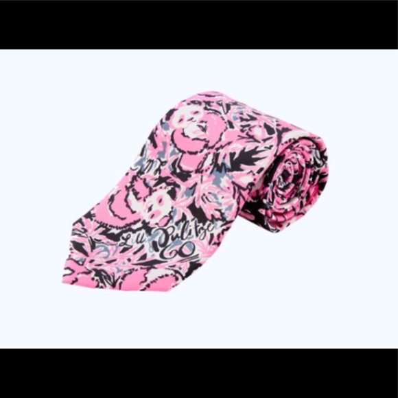 🐼NWT LILLY PULITZER Hangin w Boo SILK TIE - Picture 2 of 6